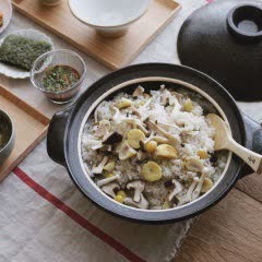 Cách làm cơm nấu nấm và hạt dinh dưỡng