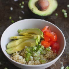 Cách làm Cơm Quinoa Bơ Trứng dinh dưỡng cho bữa sáng