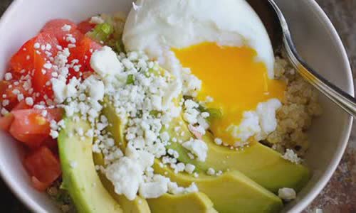 Cách làm Cơm Quinoa Bơ Trứng dinh dưỡng cho bữa sáng