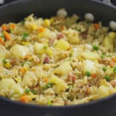 Cách làm Cơm Rang Thơm ngon chuẩn hương vị Thái Lan 