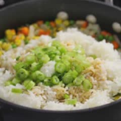 Cách làm Cơm Rang Thơm ngon chuẩn hương vị Thái Lan 