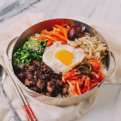 Cách làm Cơm trộn Hàn Quốc - Bimbimbap