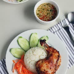 Cách làm Cơm Đùi Gà Nướng đơn giản, thơm ngon khó cưỡng