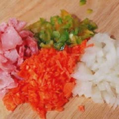 Cách Làm Cơm Viên Xúc Xích Đơn Giản Ngon Miệng