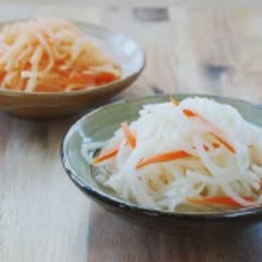Cách làm Củ cải ngâm chua kiểu Hàn