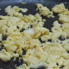 Cách Làm Củ Cải Xào Trứng Thơm Ngon Đơn Giản Ở Nhà