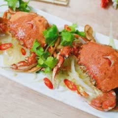 Cách làm Cua Rang Muối thơm hương hành tây cực hấp dẫn