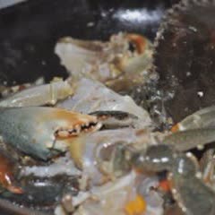 Cách Làm Cua Rang Với Me Chua Ngọt, Ngon Đậm Đà