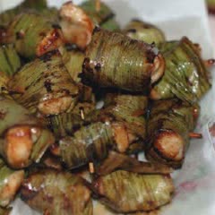 Cách Làm Gà Cuốn Lá Dứa Chiên Vàng Kiểu Thái Lan