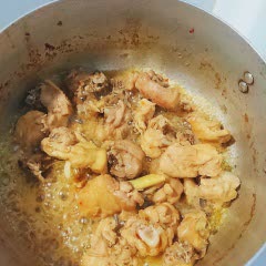 Cách làm Gà Kho Nước Dừa thơm ngon đậm đà đưa cơm