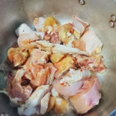 Cách làm Gà Kho Nước Dừa thơm ngon đậm đà đưa cơm