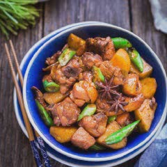 Cách làm Gà Rim Khoai Tây lạ miệng, đổi vị cho cả nhà