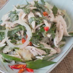 Cách làm Gà Trộn Rau Răm chua ngọt, nồng thơm siêu hấp dẫn 