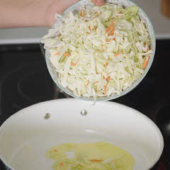 Cách làm Gà Xào Bắp Cải giòn ngọt, mềm ngon đúng điệu