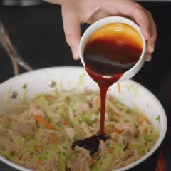 Cách làm Gà Xào Bắp Cải giòn ngọt, mềm ngon đúng điệu