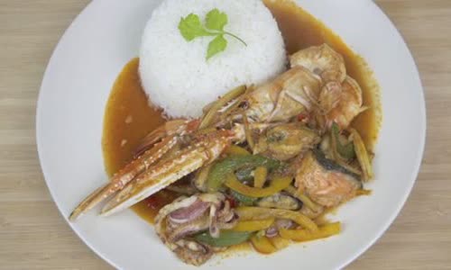 Cách làm hải sản xào cay kiểu Thái