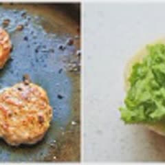 Cách Làm Hamburger Mini Nhân Thịt Bò Cho Cuối Tuần