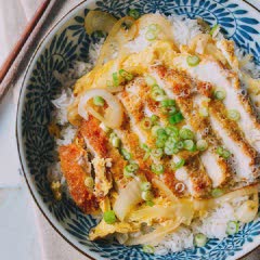 Cách làm Katsudon - Cơm thịt heo tẩm bột Nhật Bản