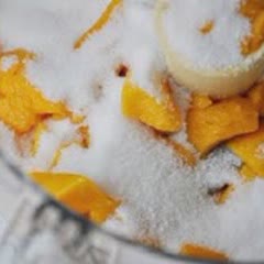 Cách làm Kem Xoài thơm mát cho cả nhà vào ngày hè nóng nực 