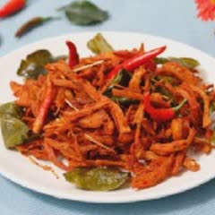 Cách làm khô gà lá chanh ngon chuẩn