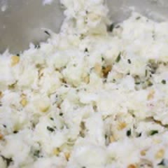 Cách làm khoai mì trộn dừa nạo