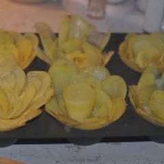 Cách làm khoai tây hoa hồng nướng