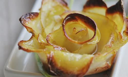 Cách làm khoai tây hoa hồng nướng