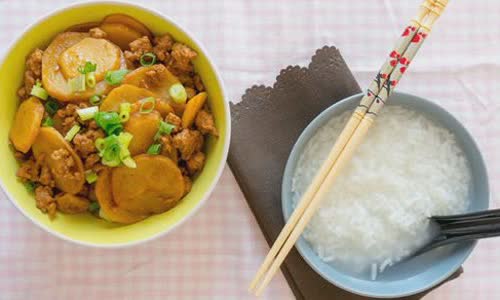 Cách làm Khoai tây kho thịt băm