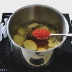 Cách làm khoai tây om cá cơm