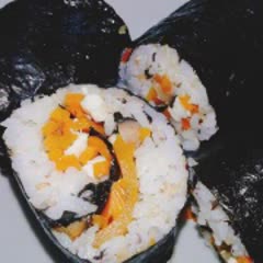 Cách làm Kimbap chay đậu hũ non