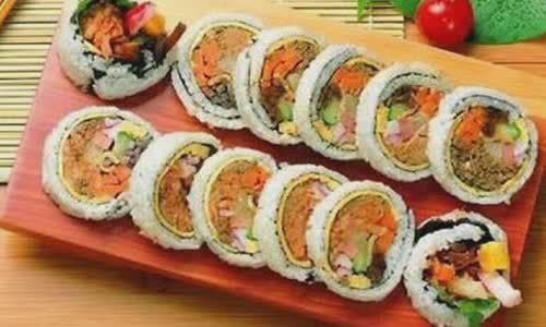 Cách Làm Kimbap Cuộn Chà Bông Thơm Ngon Hấp Dẫn