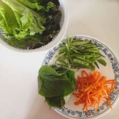Cách làm kimbap thịt ba chỉ chiên giòn
