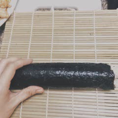 Cách làm kimbap thịt gà