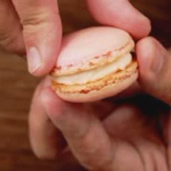 Macaron Phô Mai