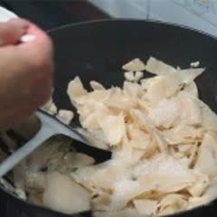 Cách làm măng tươi xào bò