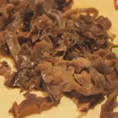 Cách làm măng tươi xào tôm và sa tế