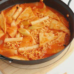 Cách làm mì kim chi bánh gạo