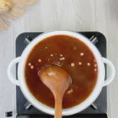 Cách nấu Mì lẩu Thái hải sản chua cay
