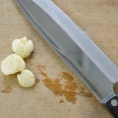 Cách làm mì tỏi trộn cua biển