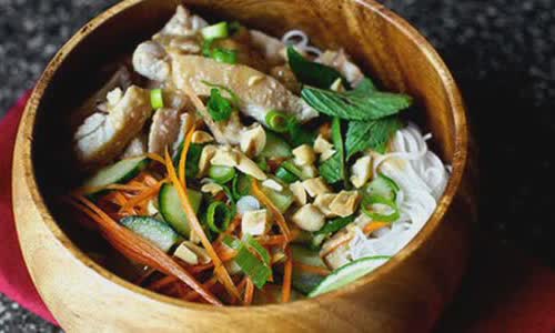 Cách Làm Mì Trộn Thịt Gà Thơm Ngon Đơn Giản Ở Nhà