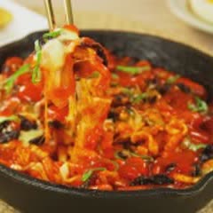 Cách Làm Mì Trộn Tokbokki Sốt Cay | Thơm Ngon Nức Mũi