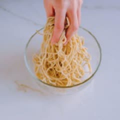 Cách làm mì trứng xào bò