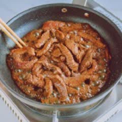 Cách làm mì trứng xào bò