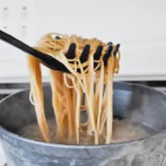 Cách Làm Mì Xào Thịt Bò Đơn Giản Cho Bữa Sáng