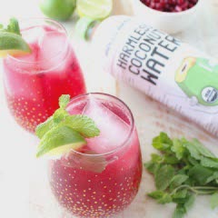 Cách làm Mojito lựu nước dừa