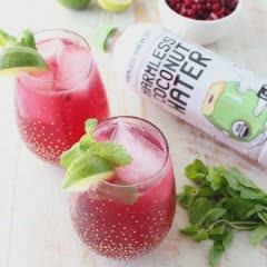 Cách làm Mojito lựu nước dừa
