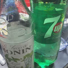 Cách làm mojito vải