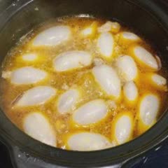 Cách làm mực nhồi thịt kho tộ