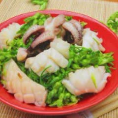Cách Làm Mực Xào Bông Thiên Lý Cho Bữa Cơm Đậm Đà