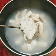 Cách làm mực xào hành tây giòn thơm